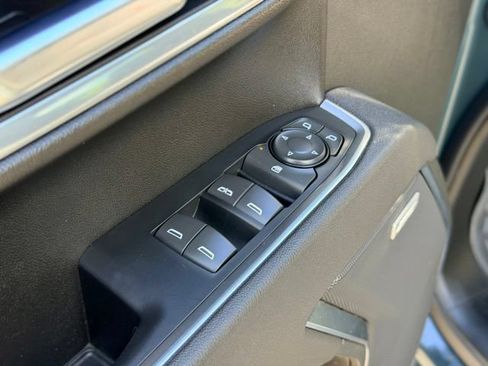 Used 2025 Chevrolet Silverado 1500 LT Trail Boss w/ Convenience Package II AWD/4WD image 20