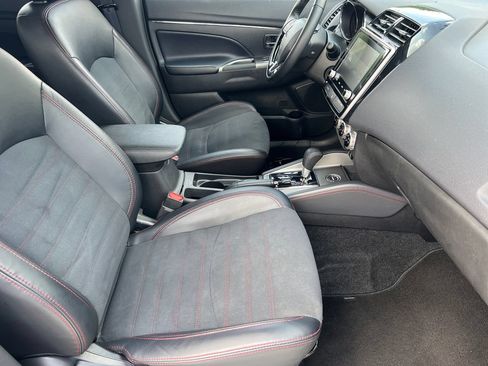 Used 2024 Mitsubishi Outlander Sport ES AWD/4WD image 7