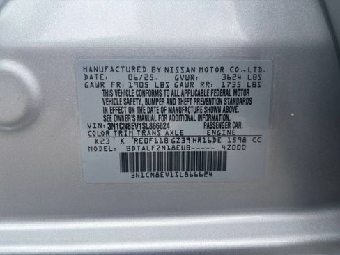 Used 2025 Nissan Versa SV FWD image 28