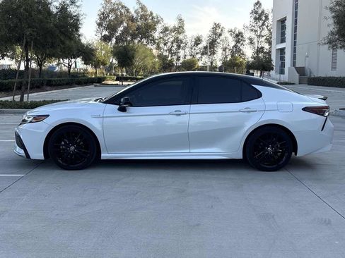 Used 2021 Toyota Camry XSE w/ Navigation Upgrade Package image 6