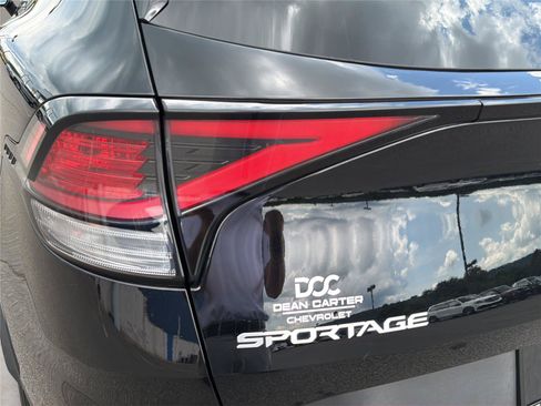 Used 2025 Kia Sportage EX FWD image 35
