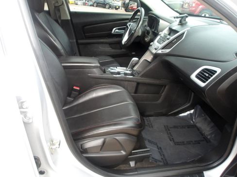 Used 2011 GMC Terrain SLT image 10