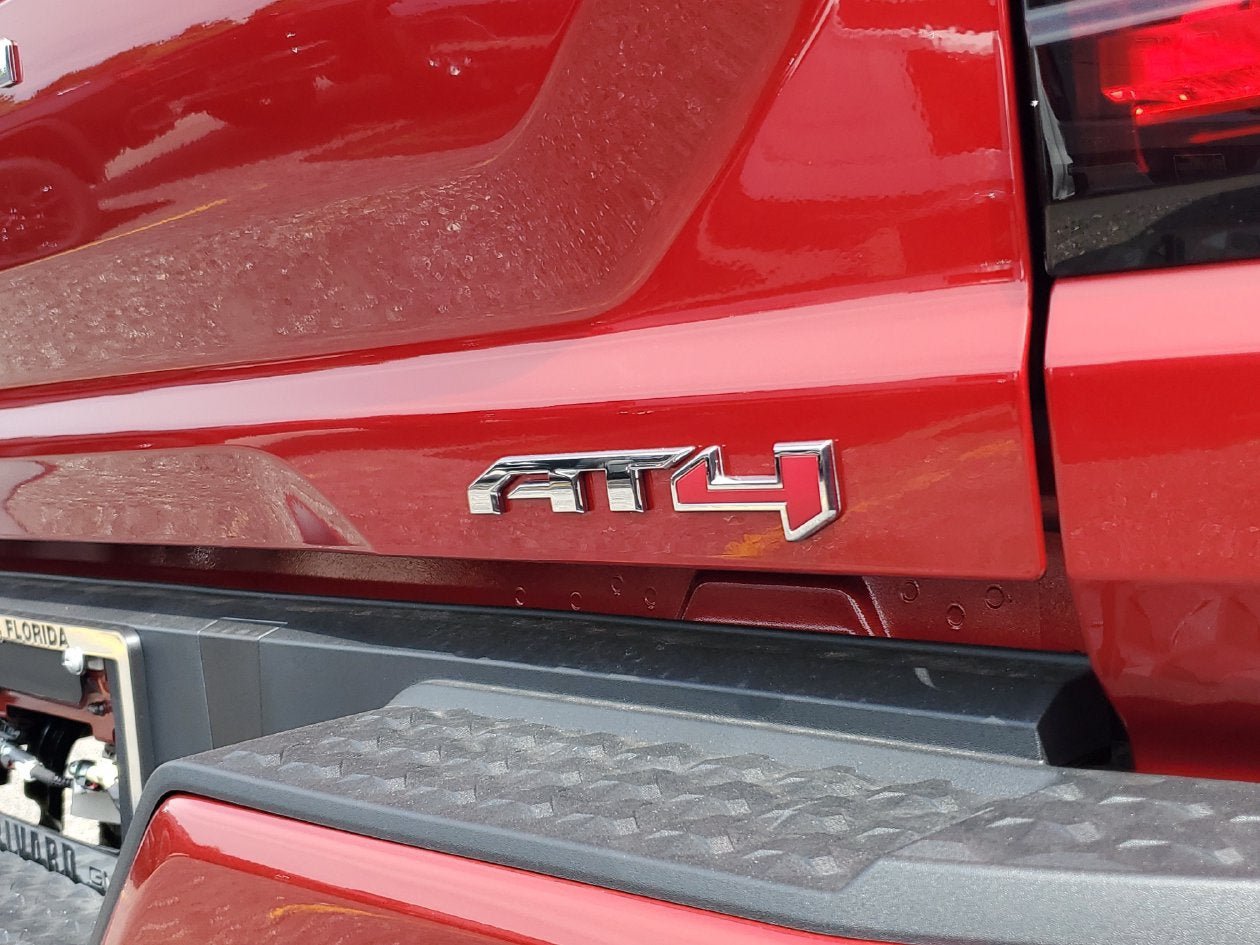 New 2026 GMC Canyon AT4 AWD/4WD image 8