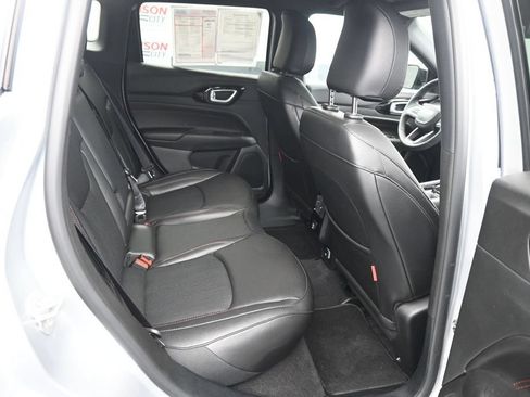 Used 2024 Jeep Compass Trailhawk AWD/4WD image 13