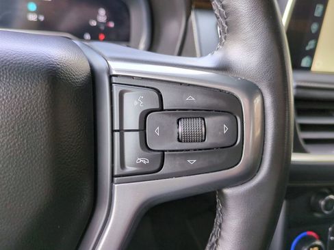 Used 2024 Chevrolet Suburban Premier RWD image 31