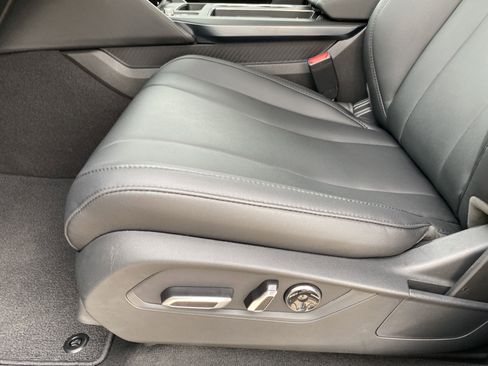 Used 2025 Acura MDX SH-AWD image 10