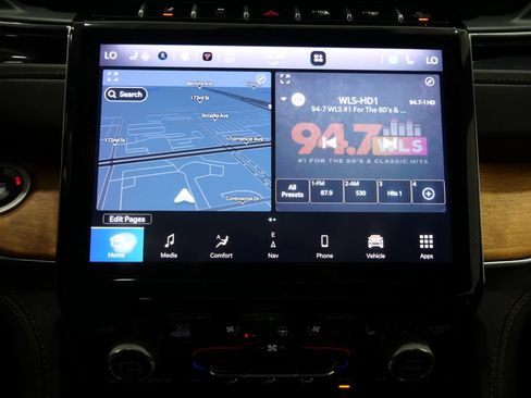 Used 2023 Jeep Grand Cherokee L Summit AWD/4WD image 22