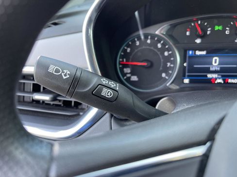 Used 2024 Chevrolet Equinox LS w/ LS Convenience Package FWD image 19