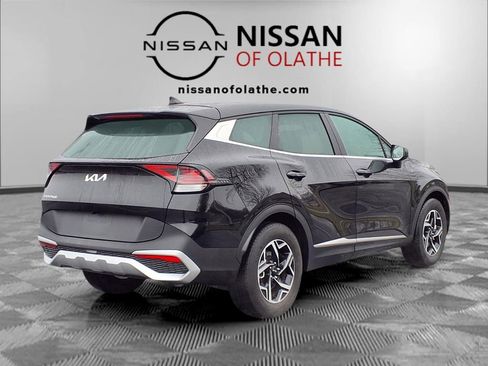 Used 2025 Kia Sportage LX image 28