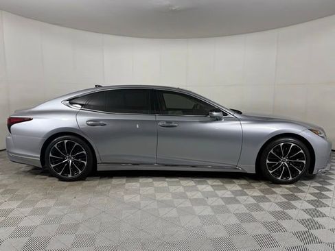 Used 2022 Lexus LS 500 w/ Luxury Package image 9