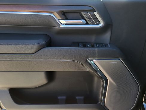 New 2026 GMC Sierra 2500 Denali w/ Denali Reserve Package image 6