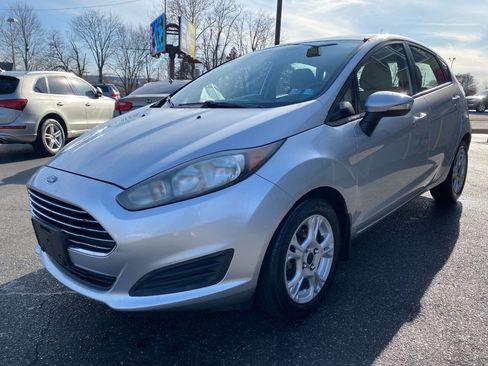 Used 2015 Ford Fiesta SE w/ Exterior Protection Package image 7