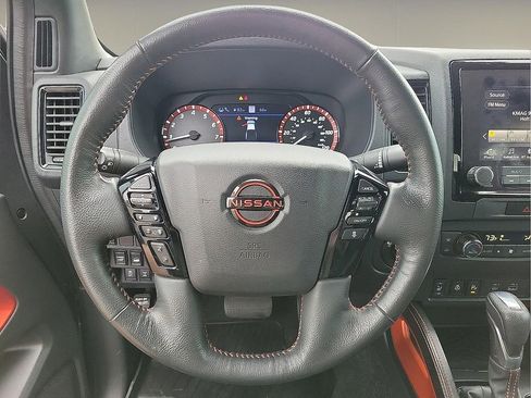Used 2023 Nissan Frontier PRO-4X w/ Pro Convenience Package image 19