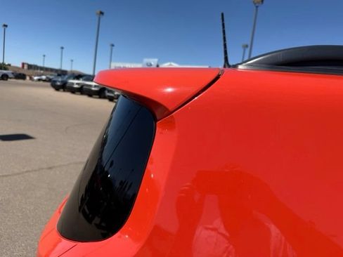 Used 2018 Jeep Renegade Latitude w/ Popular Equipment Group AWD/4WD image 6
