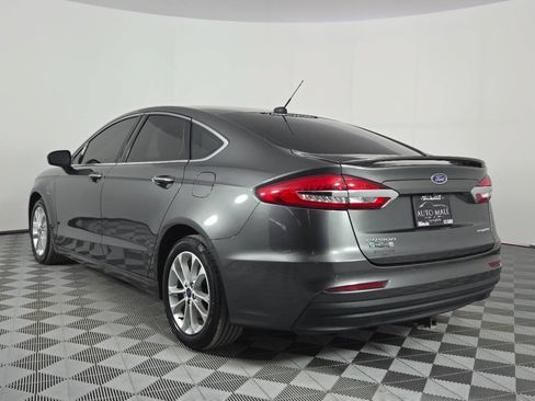 Used 2019 Ford Fusion Energi Titanium FWD image 5