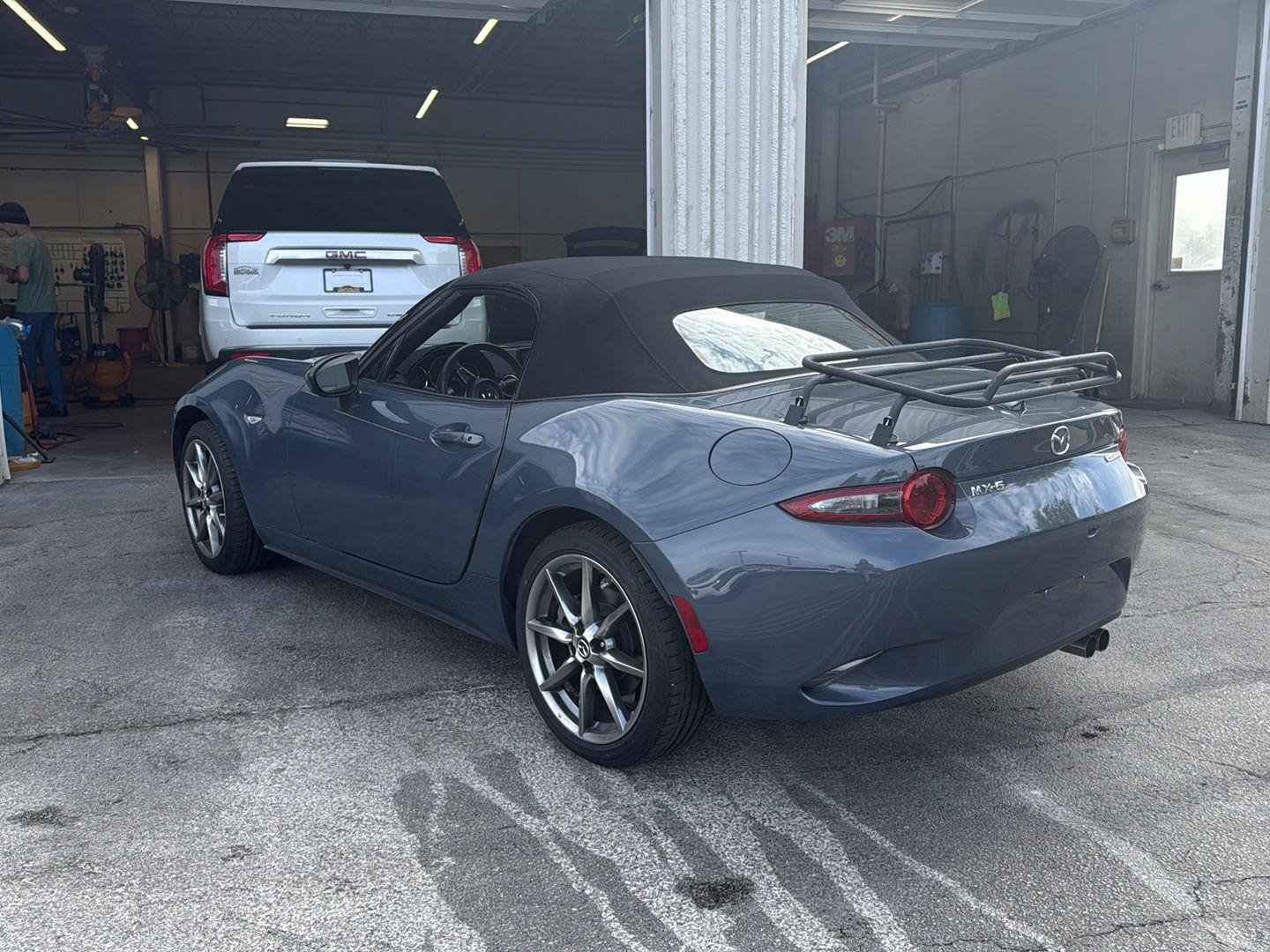 Used 2021 MAZDA MX-5 Miata Grand Touring RWD image 5