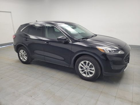 Used 2020 Ford Escape SE image 11