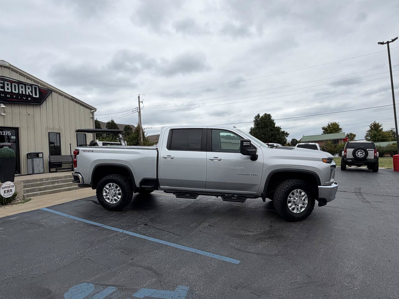 Used 2020 Chevrolet Silverado 2500 LT w/ All Star Edition AWD/4WD image 2