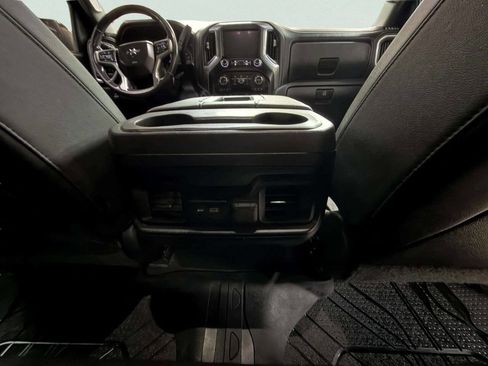 Used 2019 Chevrolet Silverado 1500 RST image 25