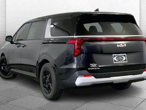 New 2026 Kia Carnival LXS image 3