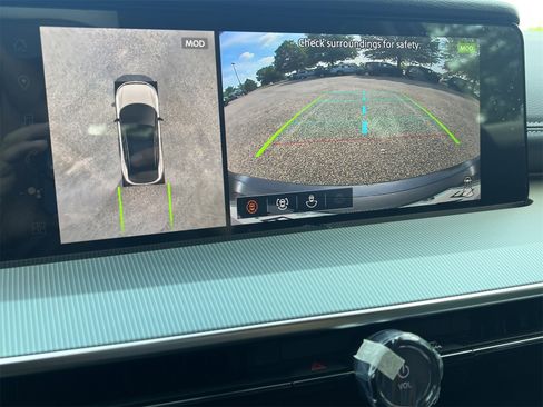 New 2025 Nissan Murano SL image 3