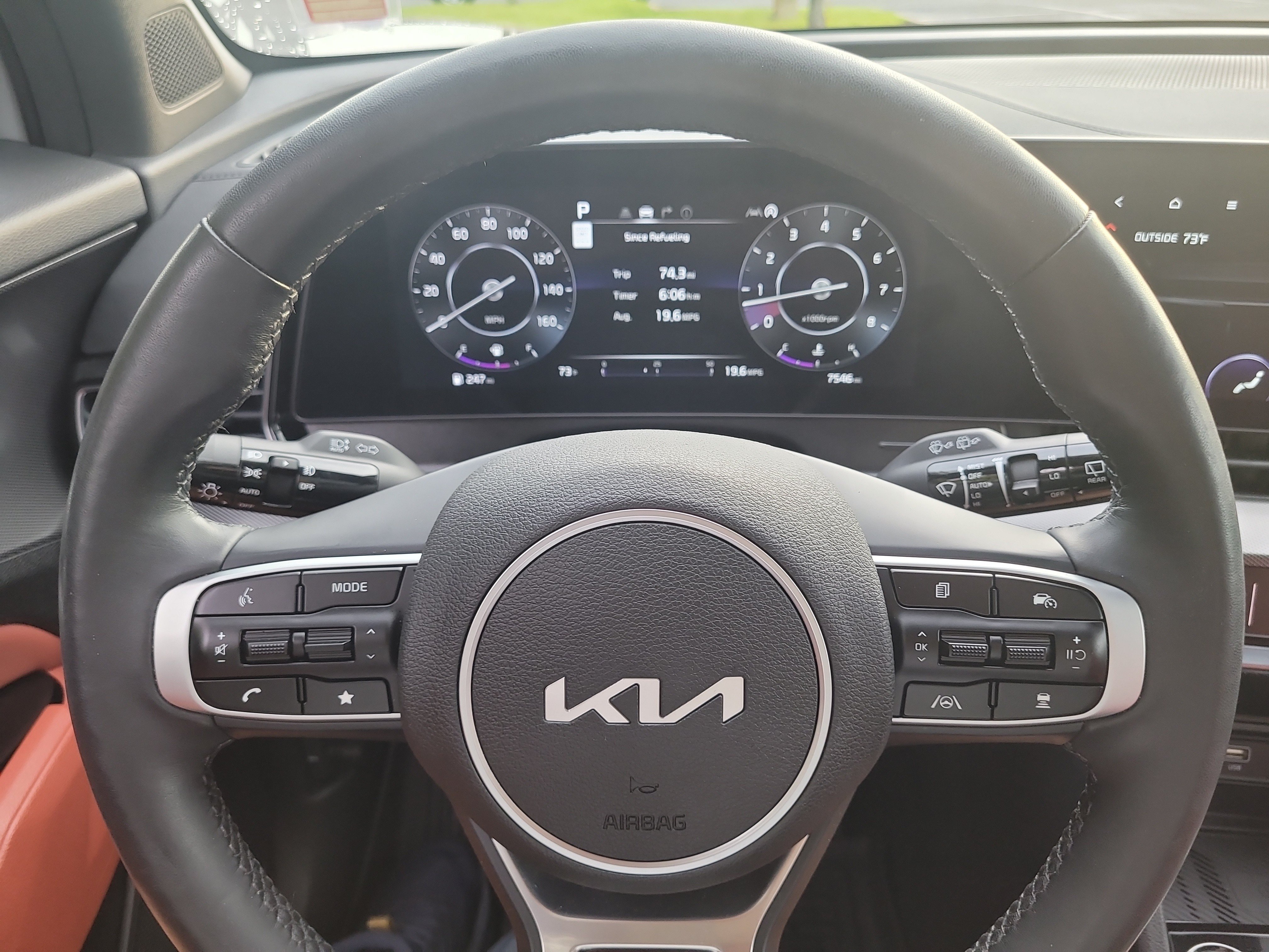 Used 2025 Kia Sportage SX FWD image 31