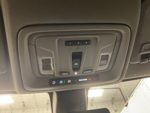 Used 2020 Chevrolet Silverado 1500 LTZ w/ LTZ Plus Package image 28