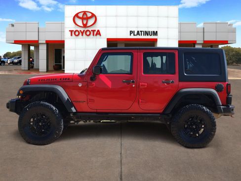 Used 2015 Jeep Wrangler Unlimited Rubicon AWD/4WD image 3