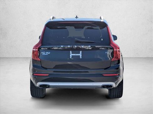Used 2018 Volvo XC90 T6 Momentum w/ Convenience Package image 6