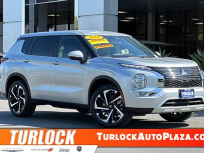 Used 2024 Mitsubishi Outlander SE