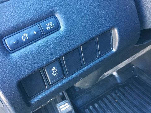 Used 2019 Nissan Murano SV w/ Premium Package image 23