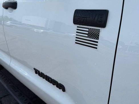 Used 2019 Toyota Tundra SR5 w/ TRD Off Road Package AWD/4WD image 4