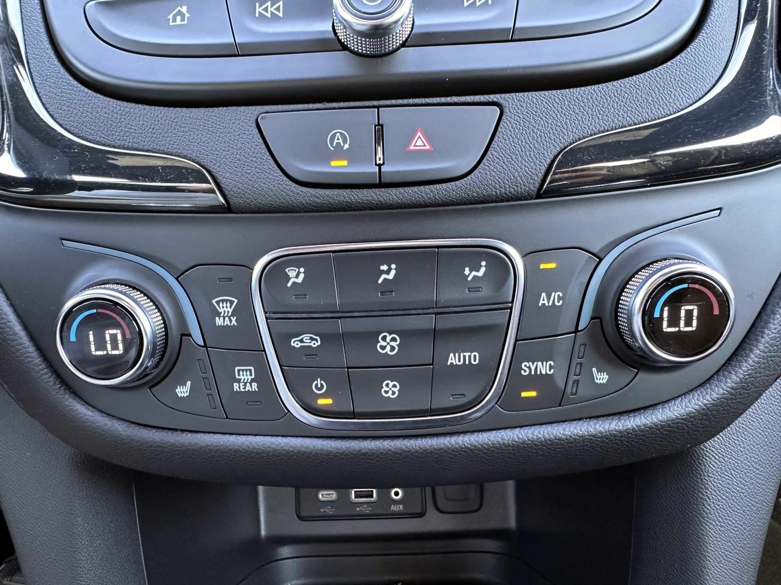 Used 2024 Chevrolet Equinox RS w/ RS Leather Package AWD/4WD image 23