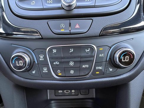 Used 2024 Chevrolet Equinox RS w/ RS Leather Package AWD/4WD image 23