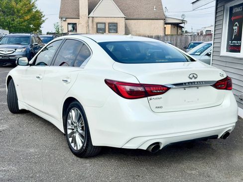 Used 2018 INFINITI Q50 Luxe w/ Essential Package (3.0T Luxe) AWD/4WD image 4