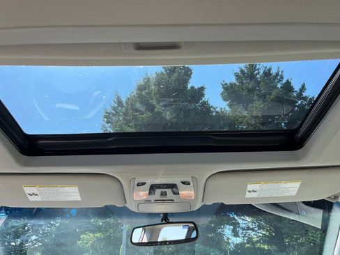 Used 2014 Toyota Sienna XLE AWD/4WD image 10