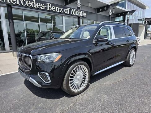 Used 2024 Mercedes-Benz Maybach GLS 600 4MATIC image 27