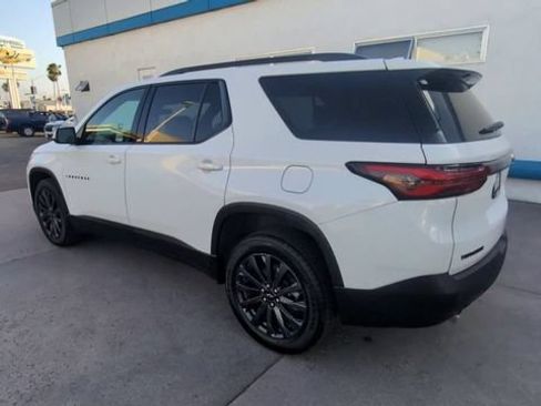 Certified 2023 Chevrolet Traverse RS FWD image 6