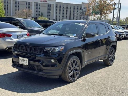 New 2026 Jeep Compass Latitude w/ Sun and Sound Group AWD/4WD image 5