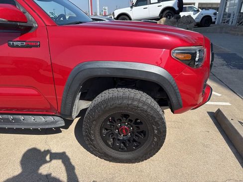 Used 2017 Toyota Tacoma TRD Pro image 4
