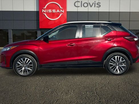 Certified 2023 Nissan Kicks SV FWD image 6