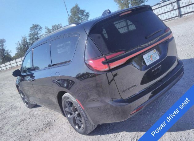 Used 2025 Chrysler Pacifica Limited FWD image 6