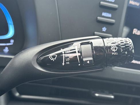 New 2026 Hyundai Elantra Sport FWD image 13