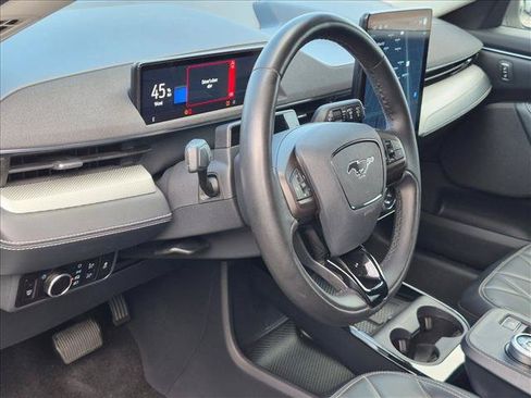 Used 2023 Ford Mustang Mach-E Select RWD image 9