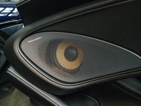 Used 2019 McLaren 570S Spider image 26