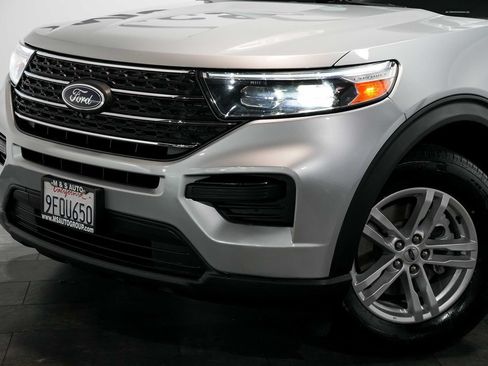 Used 2023 Ford Explorer XLT RWD image 10