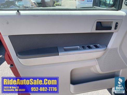 Used 2010 Ford Escape XLT AWD/4WD image 9