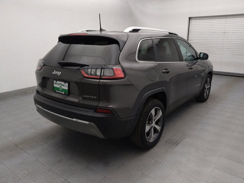 Used 2019 Jeep Cherokee Limited FWD image 9