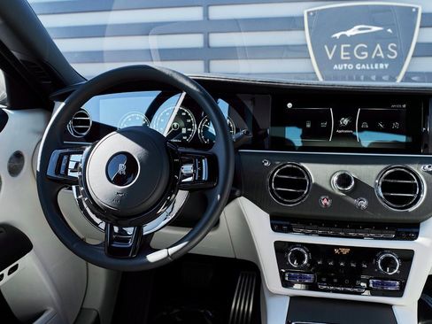 Used 2023 Rolls-Royce Ghost Base w/ Ghost Package image 59