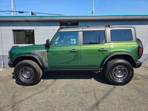 Used 2024 Ford Bronco Everglades AWD/4WD image 2